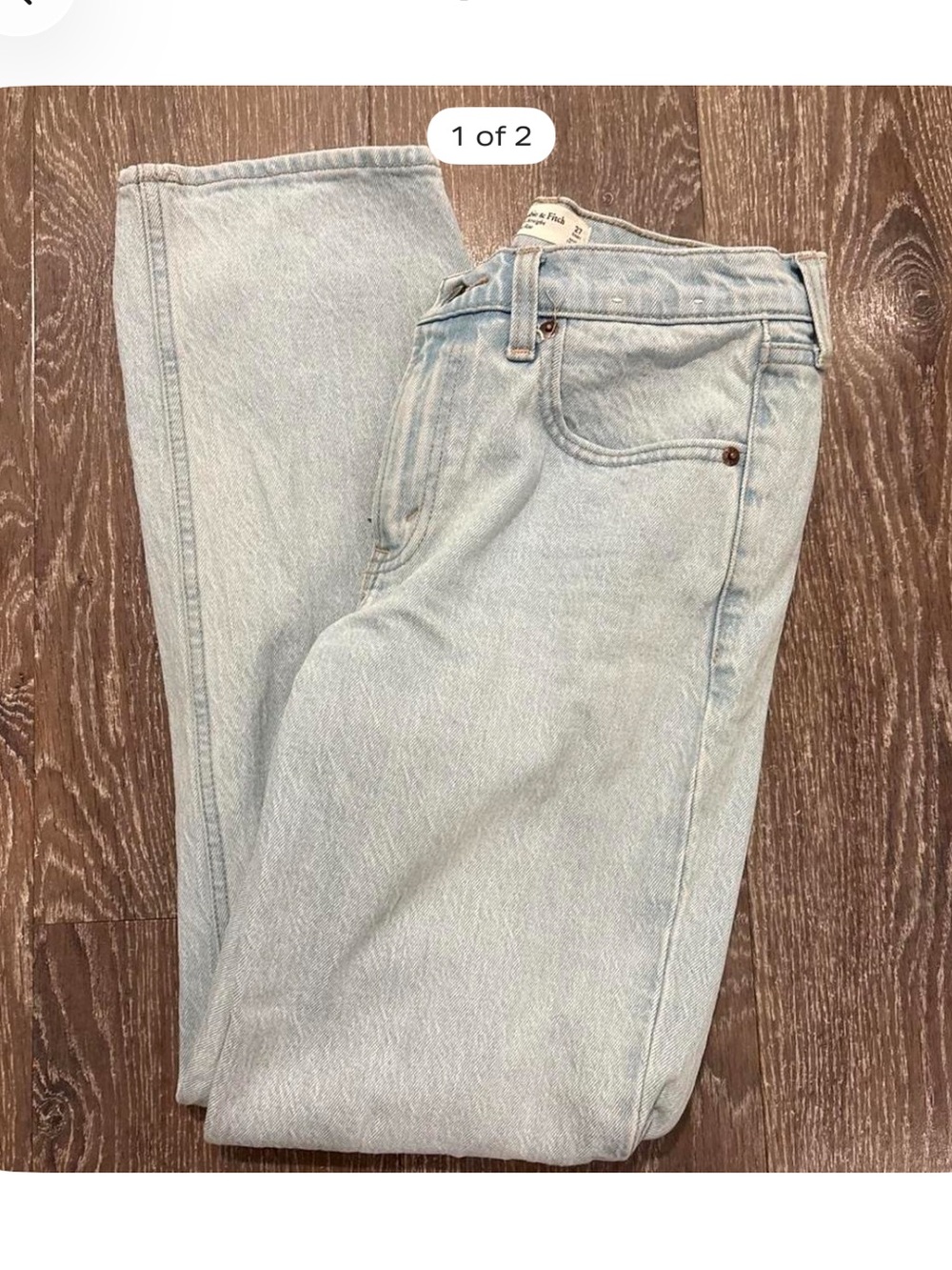 Light Wash Women’s Jeans - Classic Straight Fit